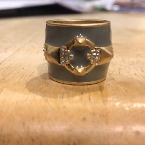 Lia Sophia ring sz 6